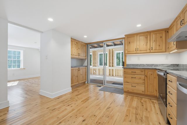 36 Winnicut Road, Greenland, NH 03840