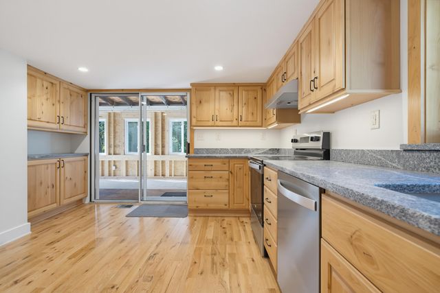 36 Winnicut Road, Greenland, NH 03840