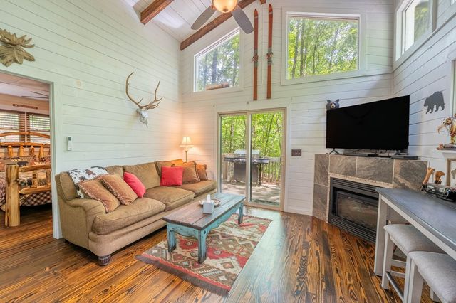 254 Star Lake Lane, Sautee Nacoochee, GA 30571