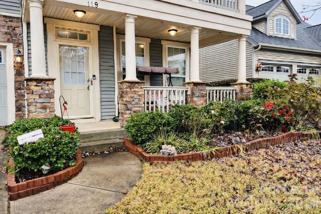 119 Sand Spur Drive, Mooresville, NC 28117