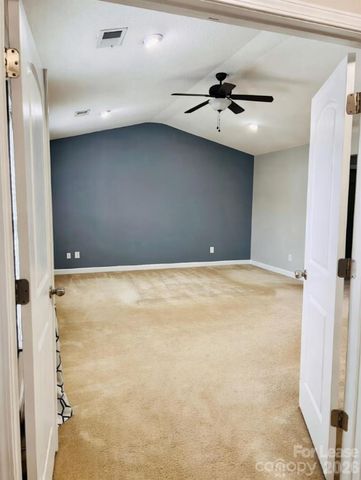 119 Sand Spur Drive, Mooresville, NC 28117