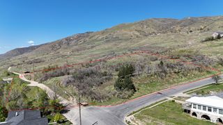 908 N NORTHERN HILLS DR, Bountiful, UT 84010