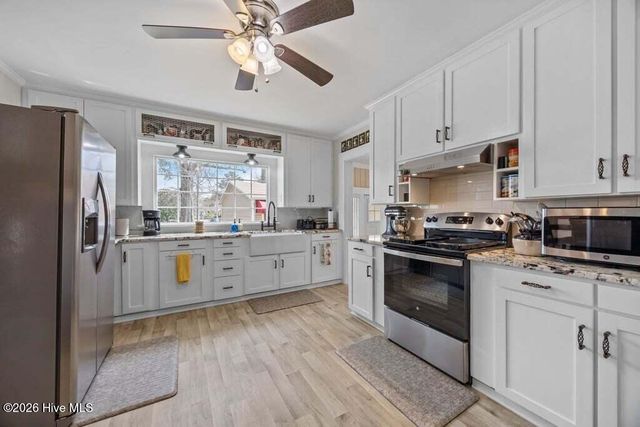 1307 N Respess Street, Washington, NC 27889