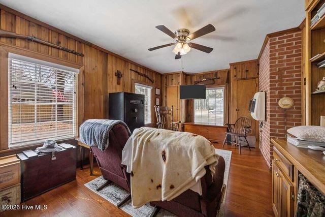 1307 N Respess Street, Washington, NC 27889