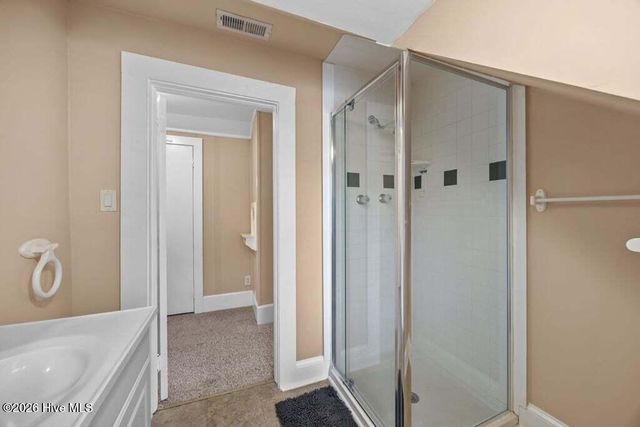 1307 N Respess Street, Washington, NC 27889