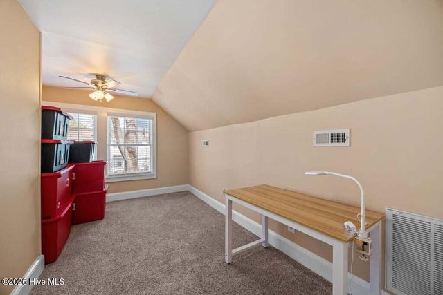 1307 N Respess Street, Washington, NC 27889