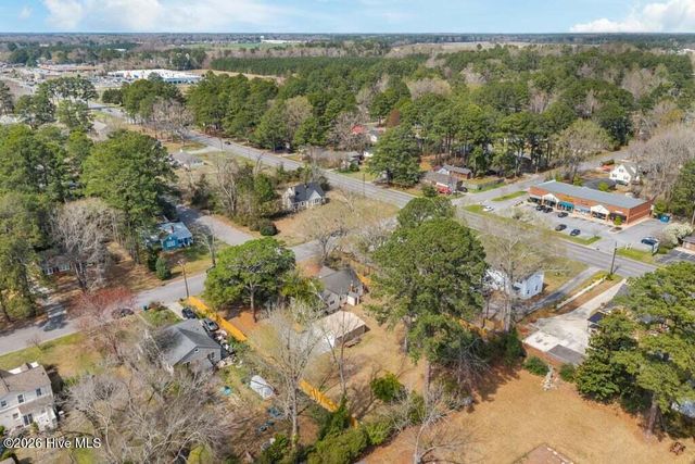 1307 N Respess Street, Washington, NC 27889