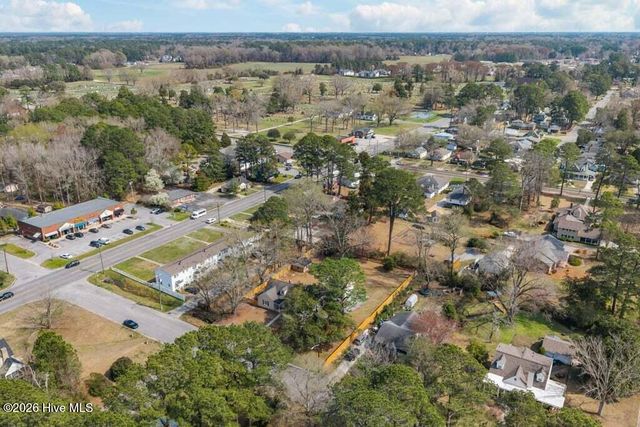 1307 N Respess Street, Washington, NC 27889