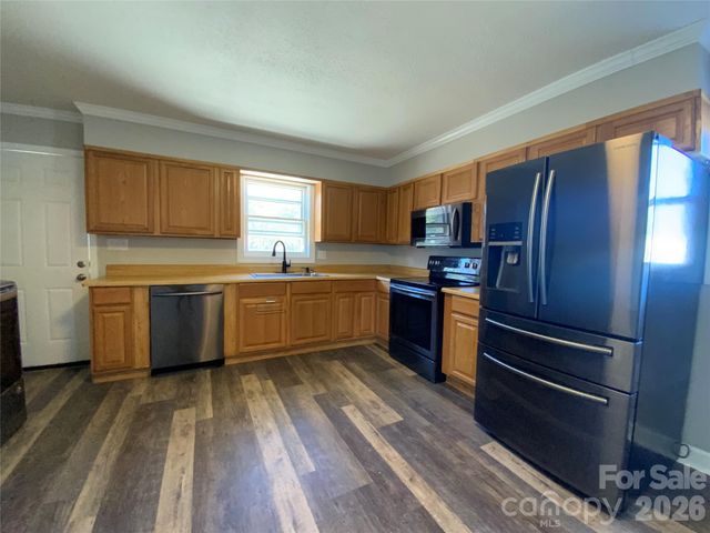 109 Fish Camp Road, Forest City, NC 28043