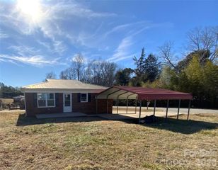 109 Fish Camp Road, Forest City, NC 28043