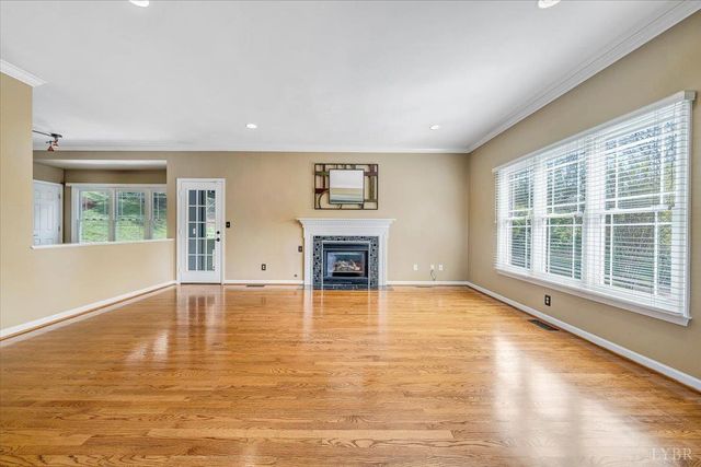 7706 Hollins Court Circle, Roanoke, VA 24019