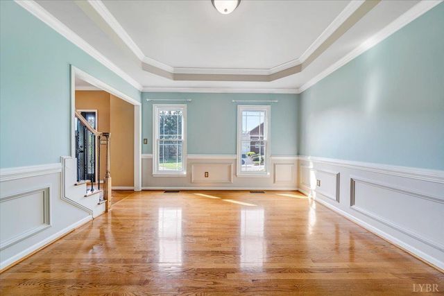 7706 Hollins Court Circle, Roanoke, VA 24019