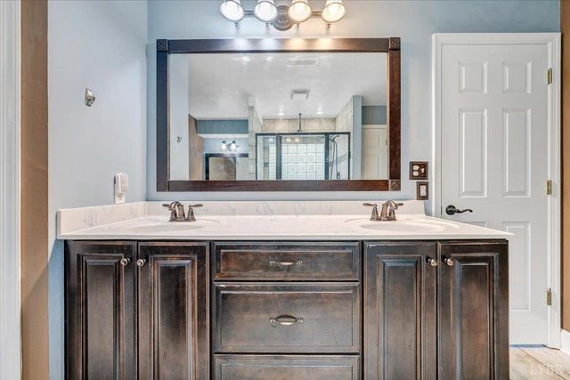 7706 Hollins Court Circle, Roanoke, VA 24019
