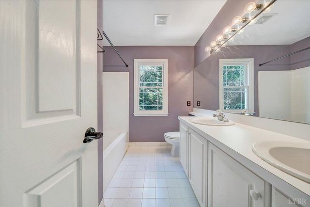 7706 Hollins Court Circle, Roanoke, VA 24019