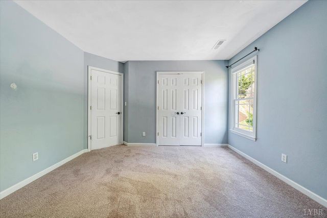 7706 Hollins Court Circle, Roanoke, VA 24019