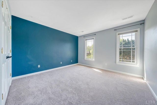 7706 Hollins Court Circle, Roanoke, VA 24019