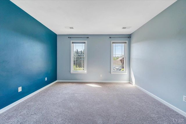 7706 Hollins Court Circle, Roanoke, VA 24019