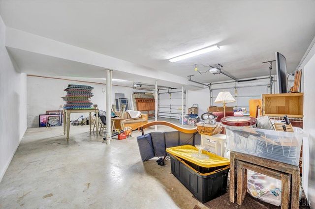 7706 Hollins Court Circle, Roanoke, VA 24019