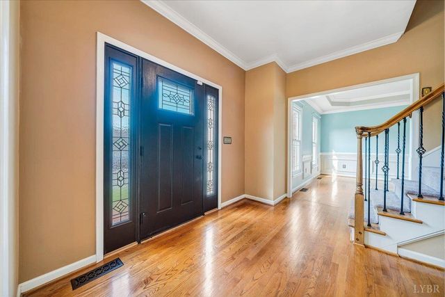 7706 Hollins Court Circle, Roanoke, VA 24019