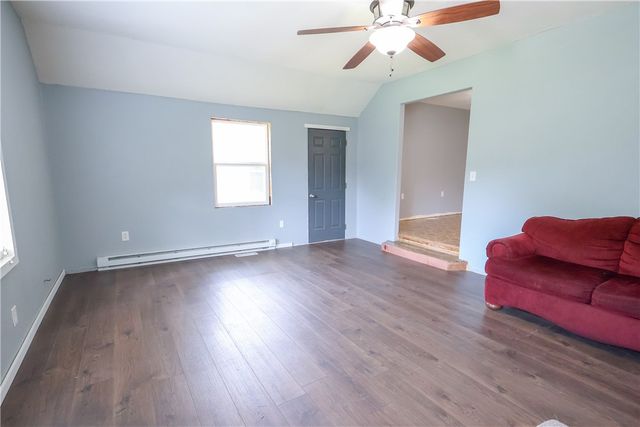 4401 SE Walnut Grove Lane, Colcord, OK 74338