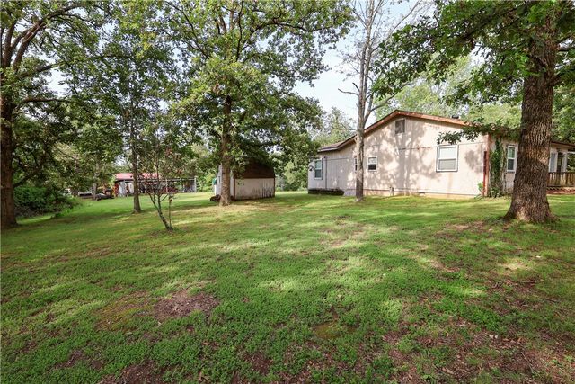 4401 SE Walnut Grove Lane, Colcord, OK 74338