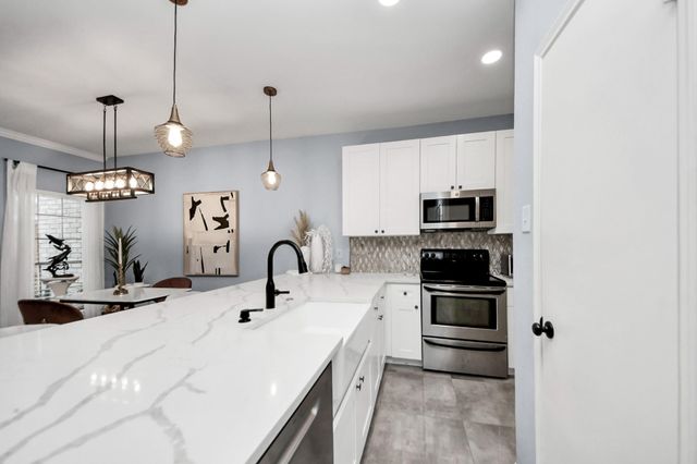 3800 Tanglewilde Street 503, Houston, TX 77063