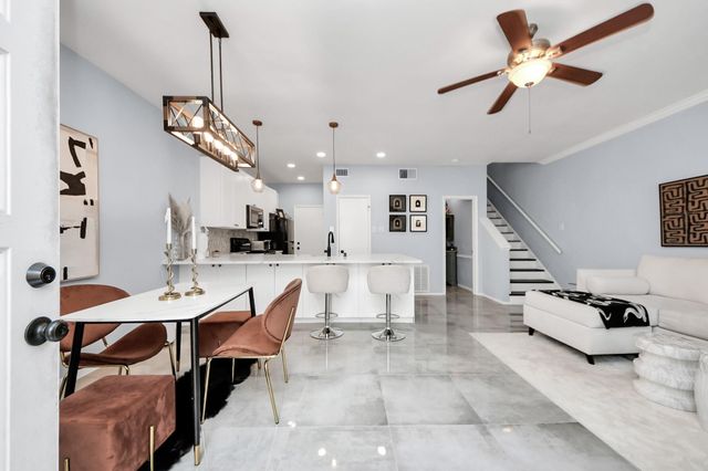 3800 Tanglewilde Street 503, Houston, TX 77063