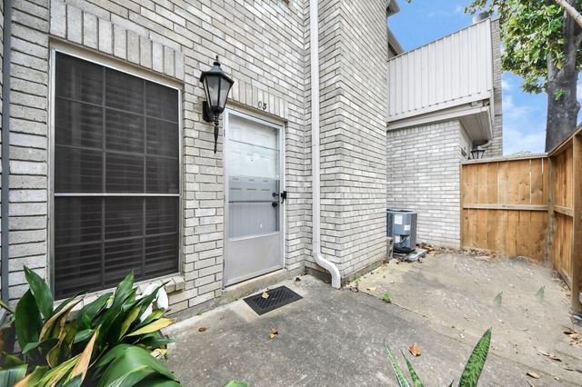 3800 Tanglewilde Street 503, Houston, TX 77063