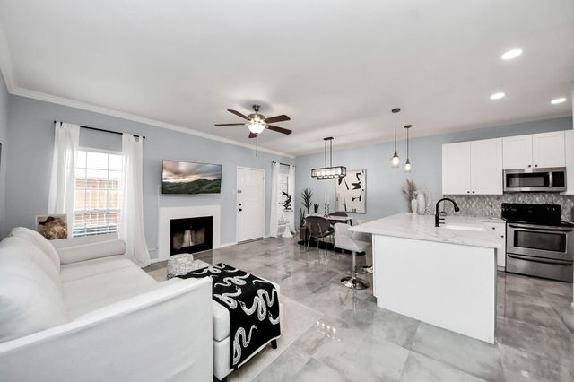 3800 Tanglewilde Street 503, Houston, TX 77063