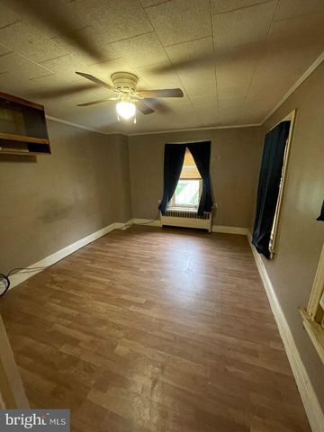 15 DEWEY ST, Mohnton, PA 19540
