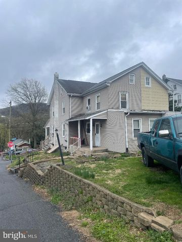 15 DEWEY ST, Mohnton, PA 19540
