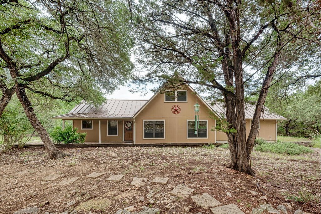 5093 Chimney Rock, Canyon Lake, TX 78133
