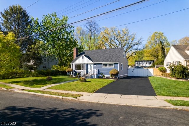 812 Sterling St, Plainfield City, NJ 07062