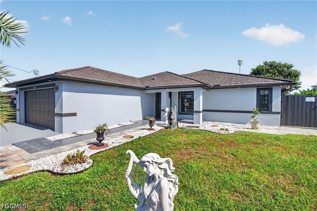 3104 17TH ST SW, Lehigh Acres, FL 33976
