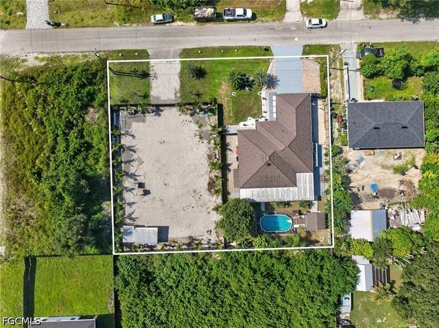 3104 17TH ST SW, Lehigh Acres, FL 33976