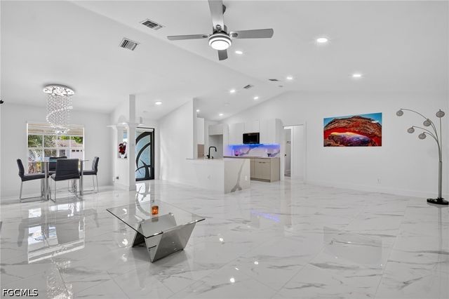 3104 17TH ST SW, Lehigh Acres, FL 33976