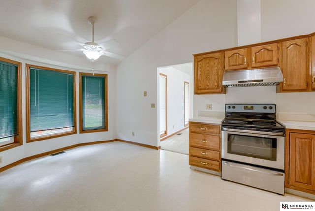 11406 S 43rd Street, Bellevue, NE 68123