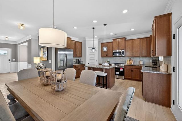 109 Shire Loop, Calhoun, GA 30701