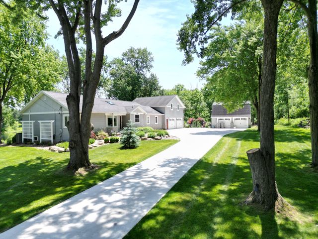 3450 Michigan Street Ne, Grand Rapids Twp, MI 49525