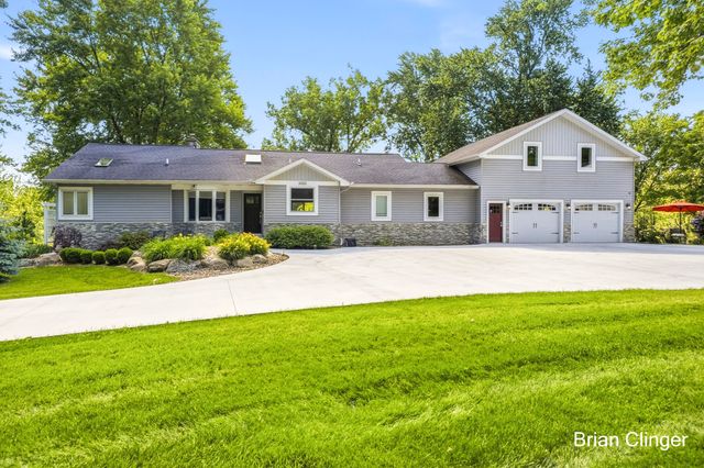 3450 Michigan Street Ne, Grand Rapids Twp, MI 49525