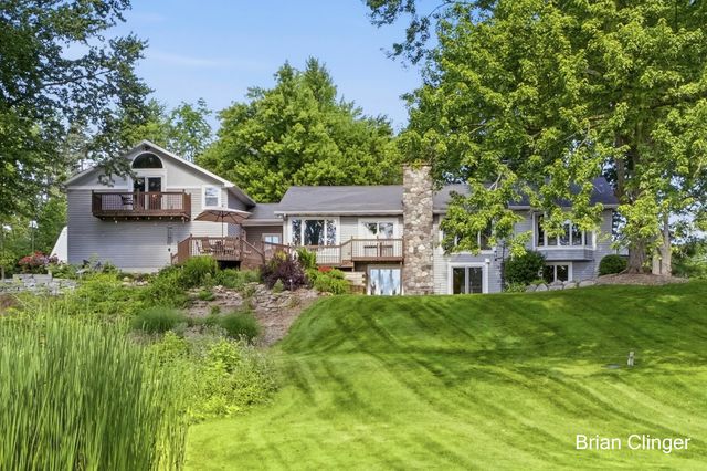 3450 Michigan Street Ne, Grand Rapids Twp, MI 49525
