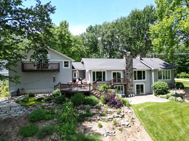 3450 Michigan Street Ne, Grand Rapids Twp, MI 49525
