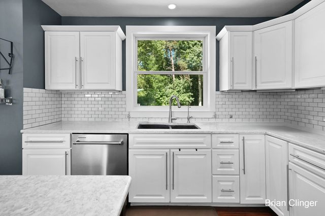 3450 Michigan Street Ne, Grand Rapids Twp, MI 49525