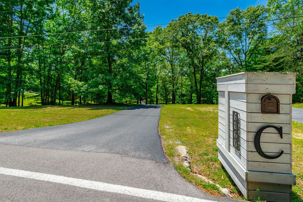 6860 Cooley Road, Ooltewah, TN 37363