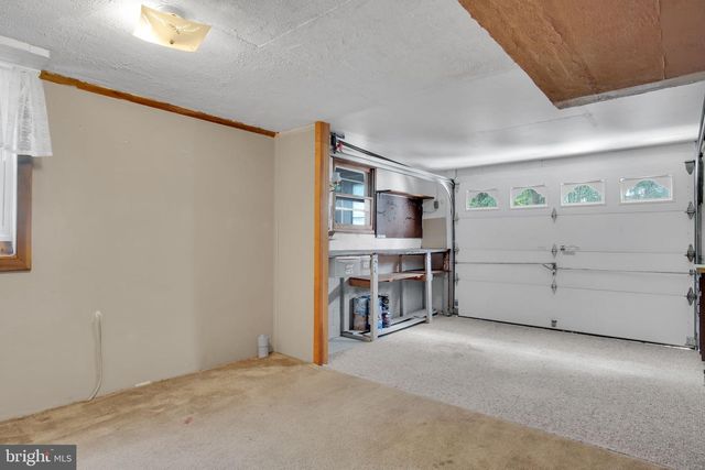 667 DIANE DR, Etters, PA 17319