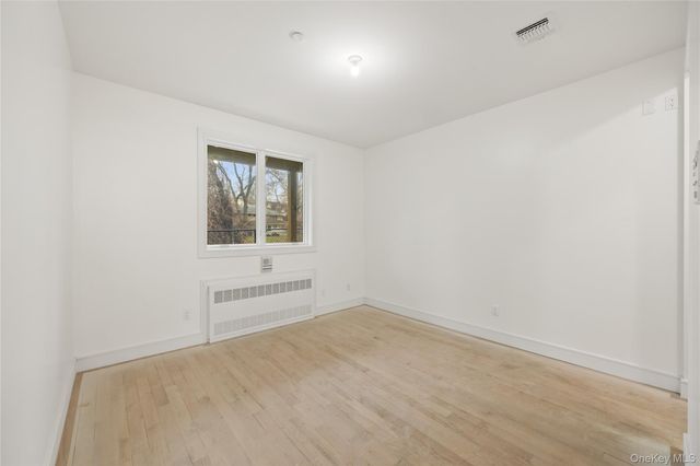 15 Warren Court 101, Monsey, NY 10952