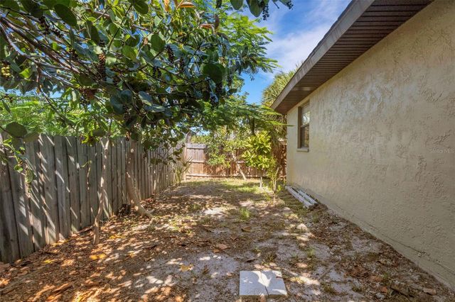 1357 LE PERA ROAD, Englewood, FL 34223