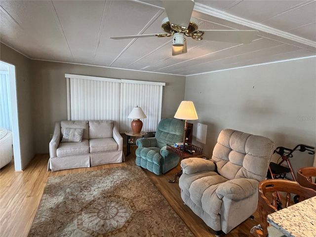530 VIA VENETO, Venice, FL 34285