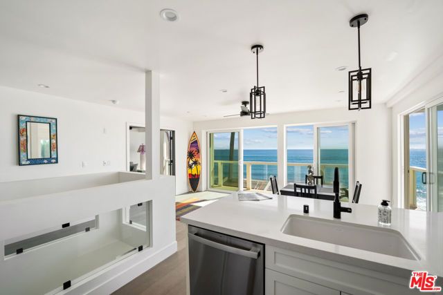 11838 Ebbtide Lane, Malibu, CA 90265