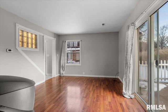 6 SYCAMORE Row, Springfield, IL 62702